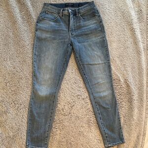 Lucky Brand Women's Light Blue Skinny Jeans